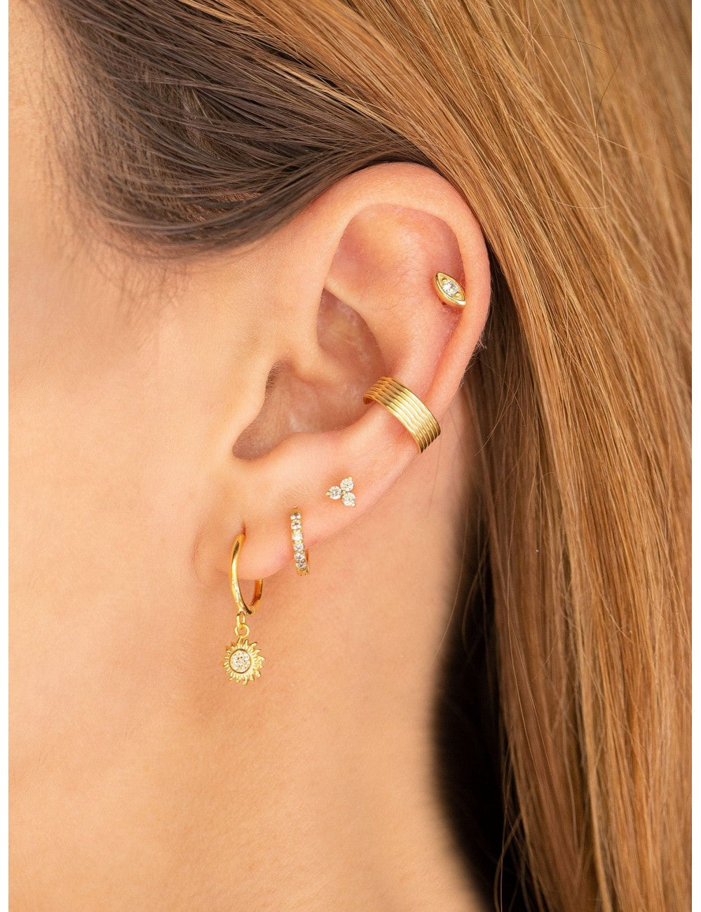 Pendientes stud pequeños con 3 circonitas