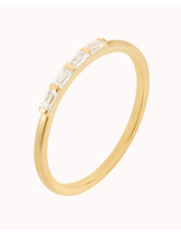 Bague fine avec zircons taille baguette sertis dans une barre