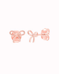 Pendientes stud en forma de lazo coquette pequeño