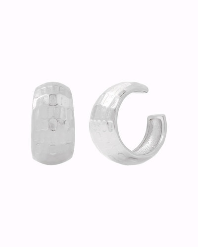 Klobige, facettierte und gehämmerte Ohrklemmen aus Muschelholz