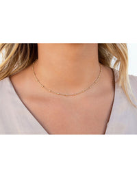 Kettenhalsband mit Kugelanhängern