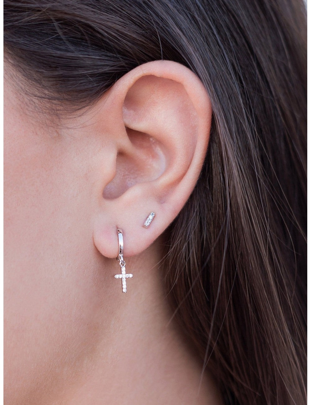 Pendientes stud en forma de barra con circonitas - Dos tamaños disponibles