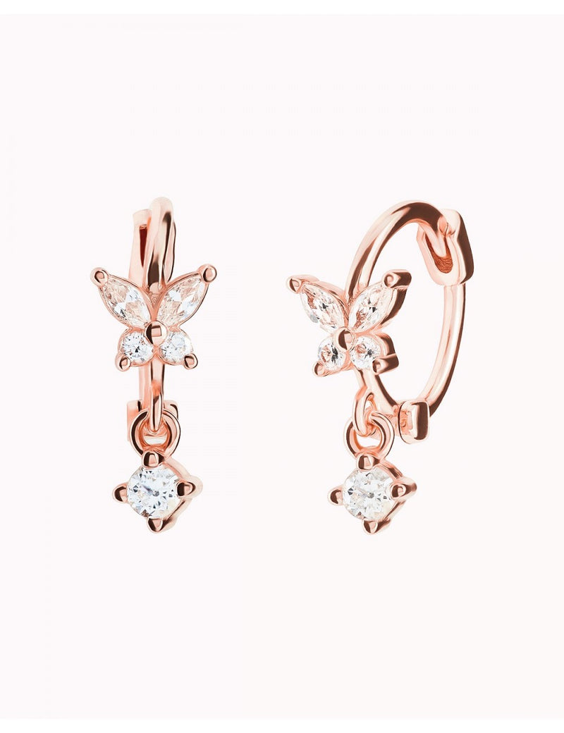 Pendientes de aro huggie en forma de mariposa con circonitas