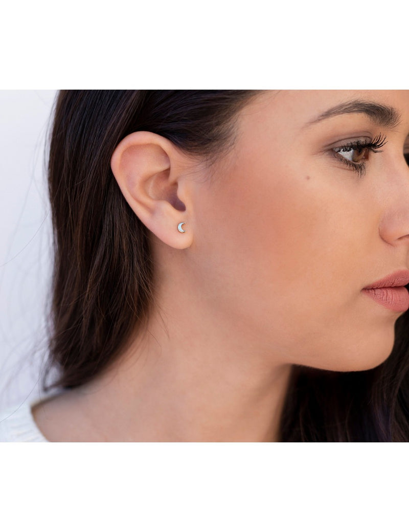 Pendientes stud en forma de luna - Tamaño mediano