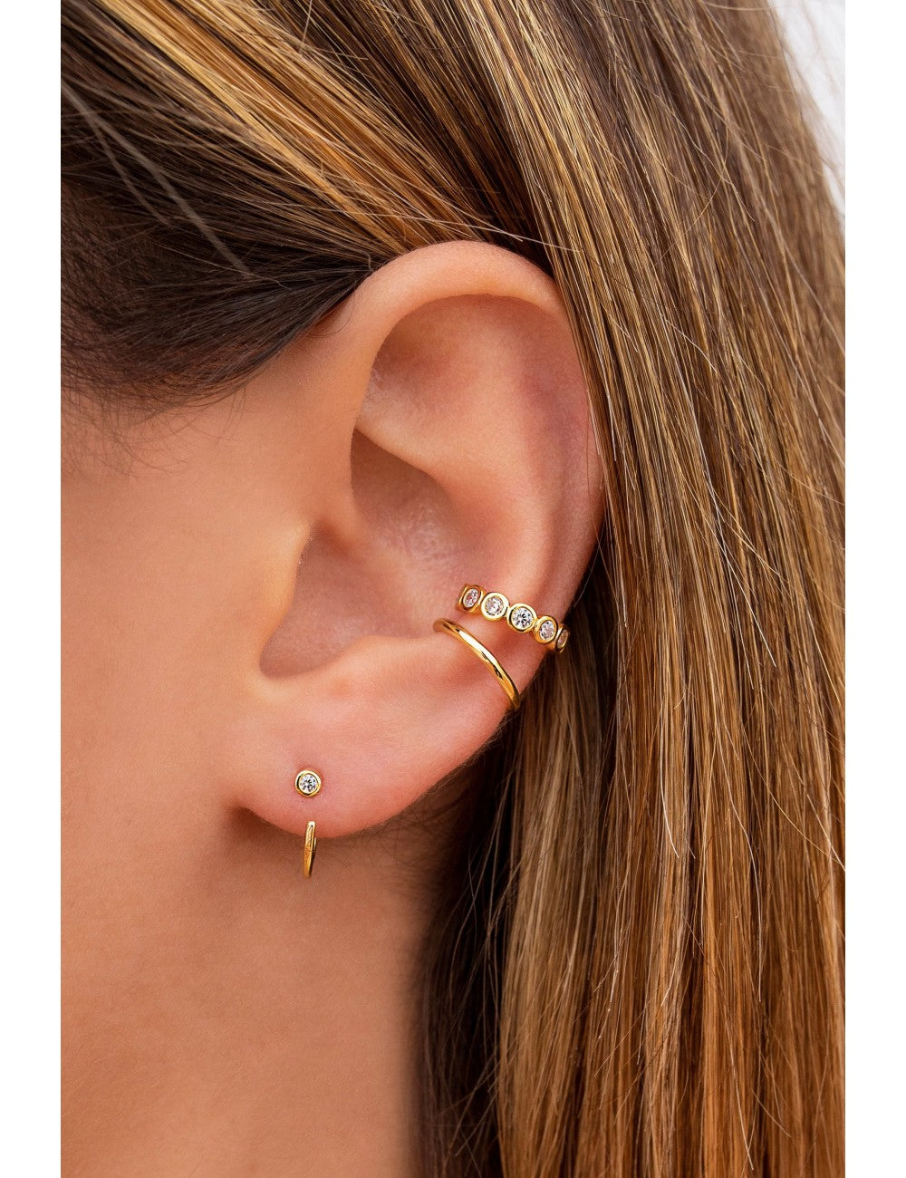 Pendientes de aro abierto con circonitas - Disponible en blanco o negro