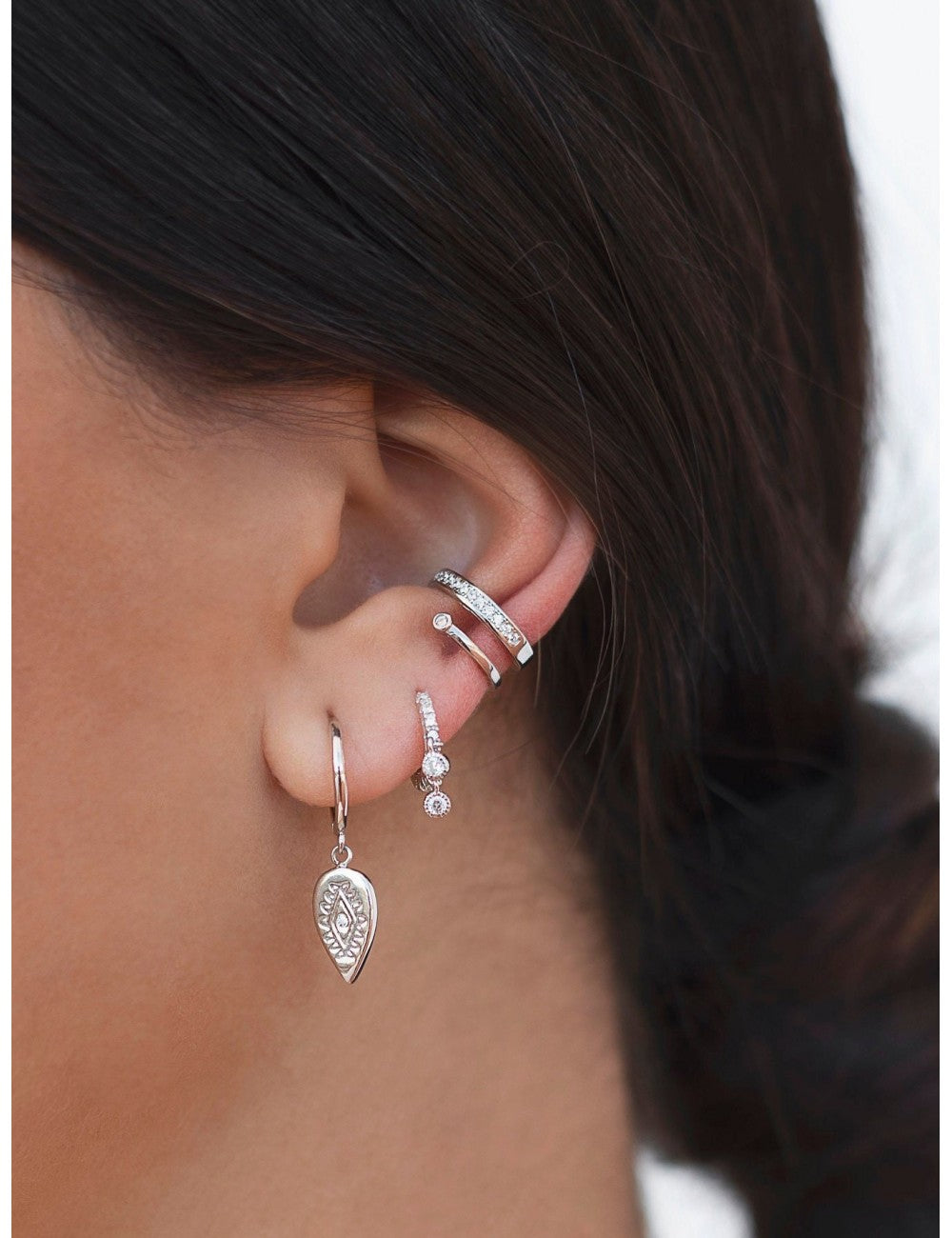 Pendientes conch ear cuff de doble banda con circonitas