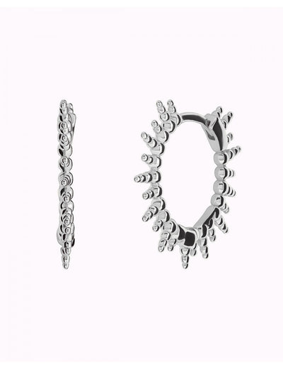 Creolen mit unregelmäßigen Kugelspitzen