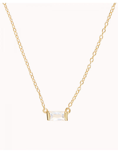 Halskette mit horizontalem Zirkonia-Anhänger im Baguetteschliff