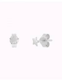 Pendientes stud minimalistas en forma de estrella - Tamaño mediano