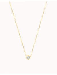 Collier avec pendentif solitaire en zircone sertie clos