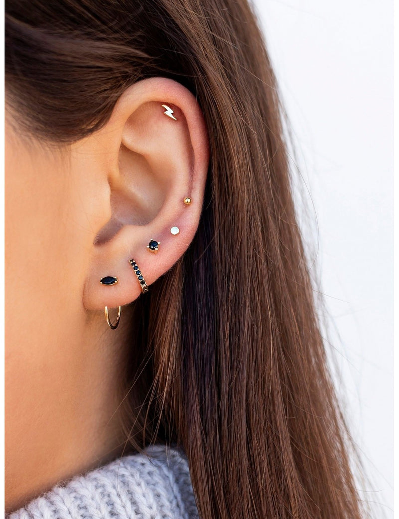 Boucles d'oreilles créoles ouvertes avec onyx