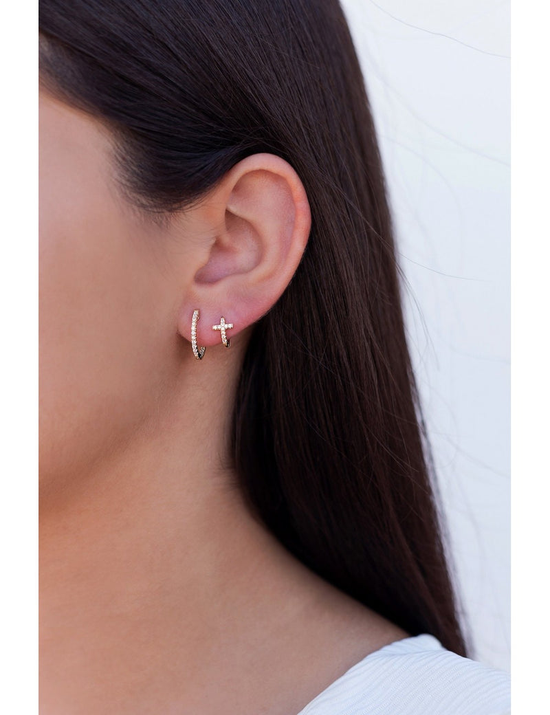 Pendientes de aro con circonitas y cierre de botón