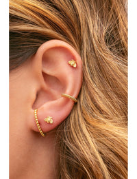 Pendientes stud pequeños en forma de abeja mini