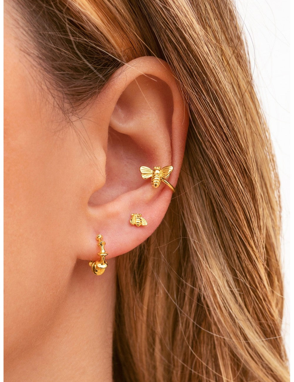Pendientes stud pequeños en forma de abeja mini