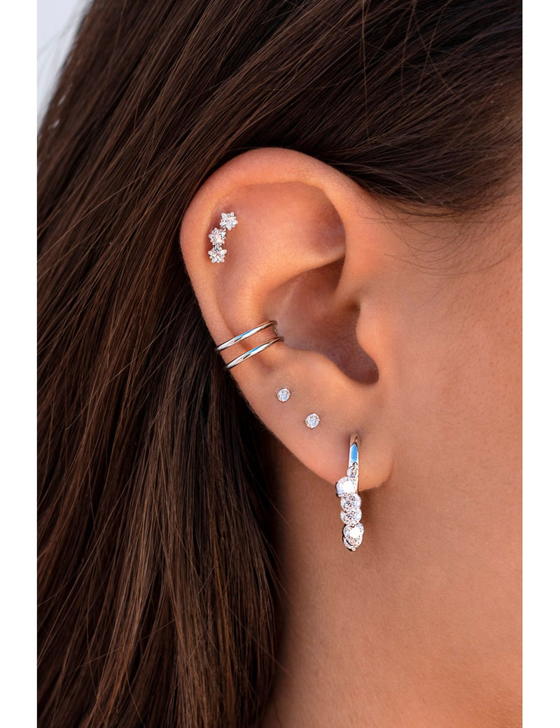 Pendientes stud pequeños con circonitas con garras invisibles - Dos tamaños disponibles