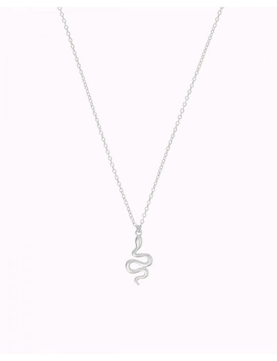 Collar de cadena con colgante en forma de serpiente