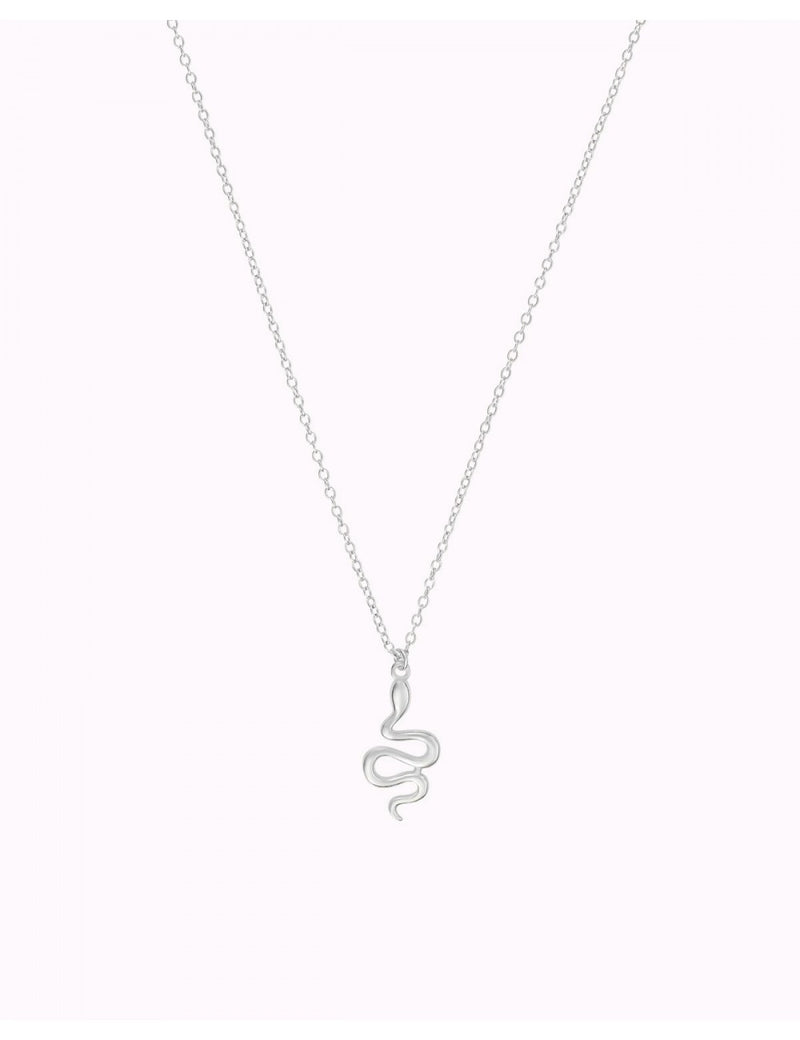 Collar de cadena con colgante en forma de serpiente