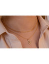 Collar de cadena con colgante en forma de serpiente