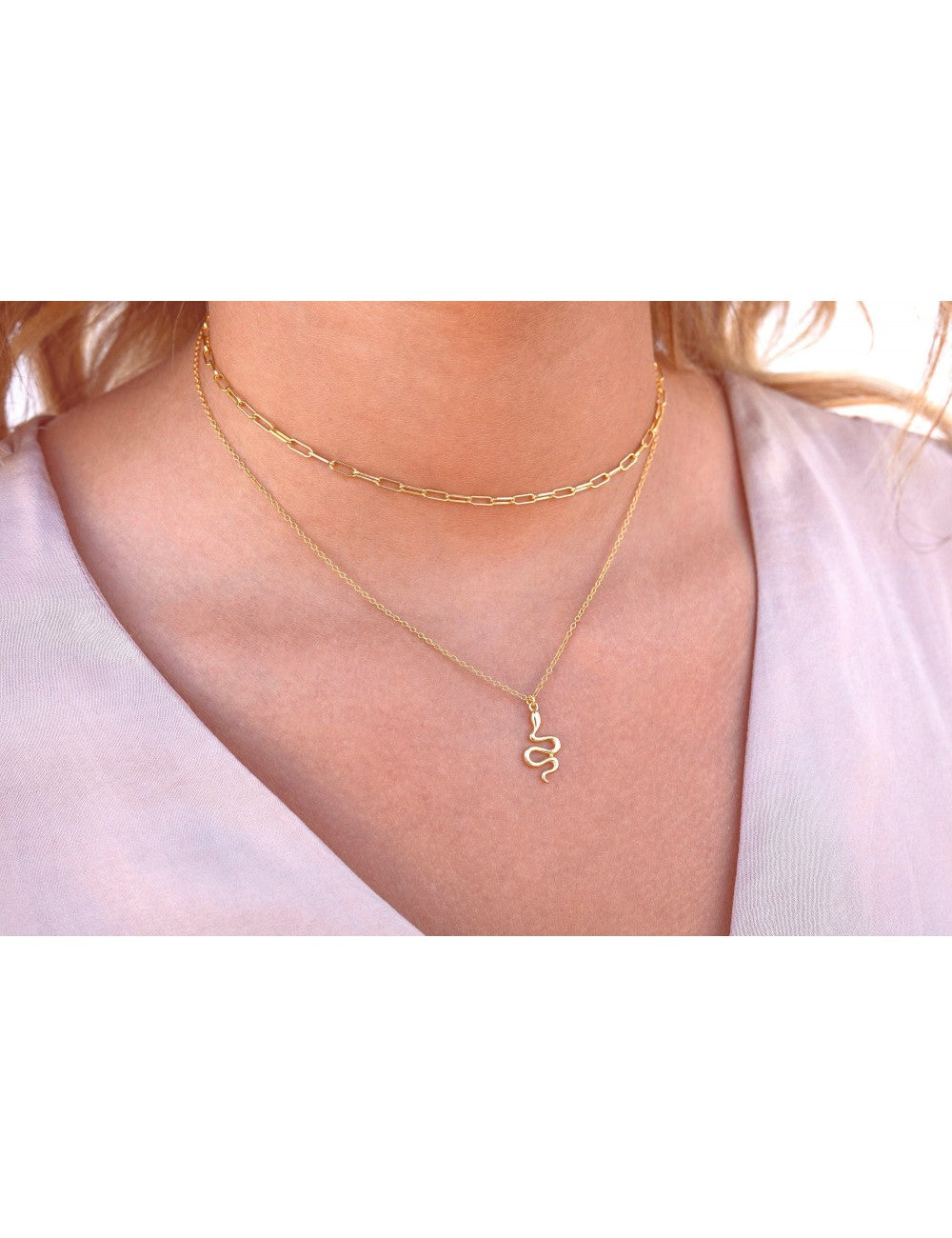 Collar de cadena con colgante en forma de serpiente
