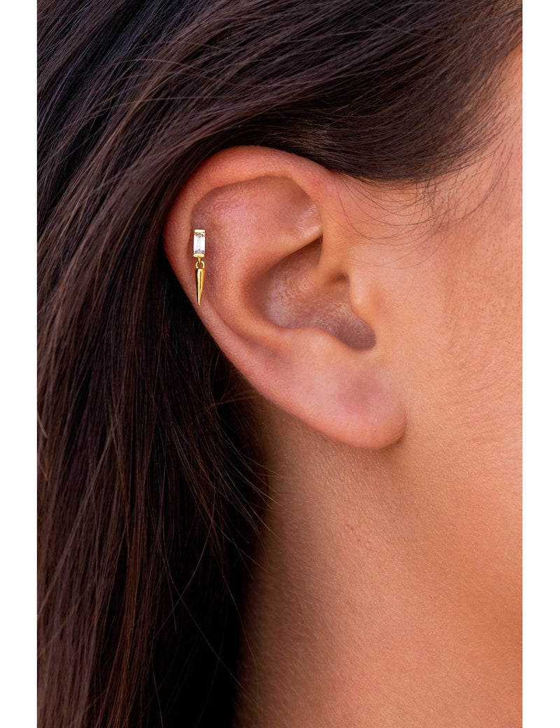 Pendientes stud con circonita en talla baguette y charm en forma de pincho - Dos tamaños disponibles