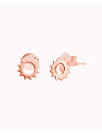 Pendientes stud en forma de sol