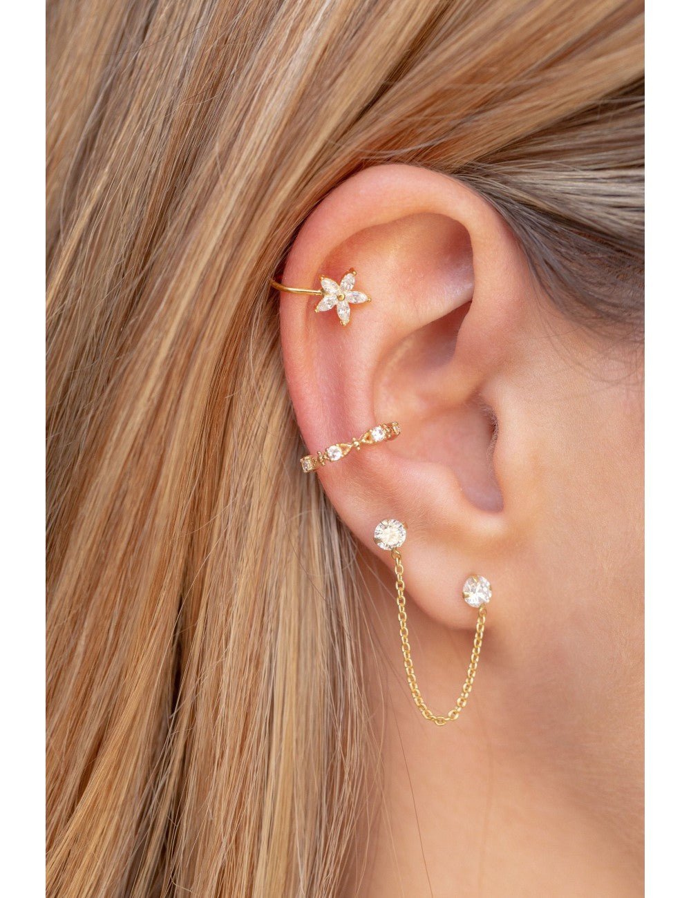 Pendientes ear cuff finos con flor de circonitas en talla marquesa