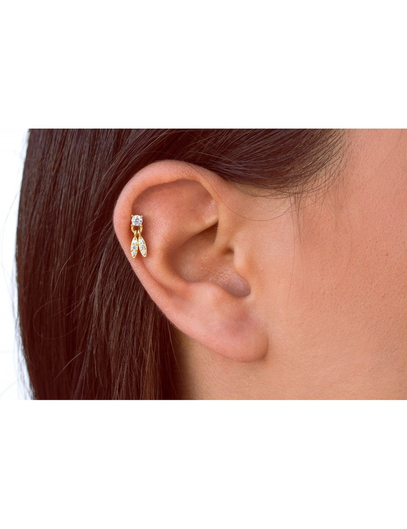 Pendientes stud de circonitas con 2 charms ovalados y circonitas en pavé